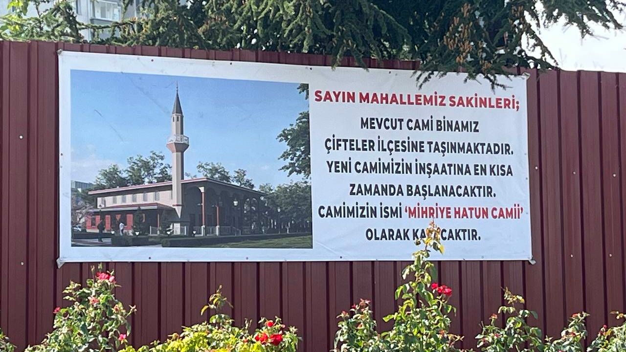 Mıhriye Hatun Camii taşınıyor