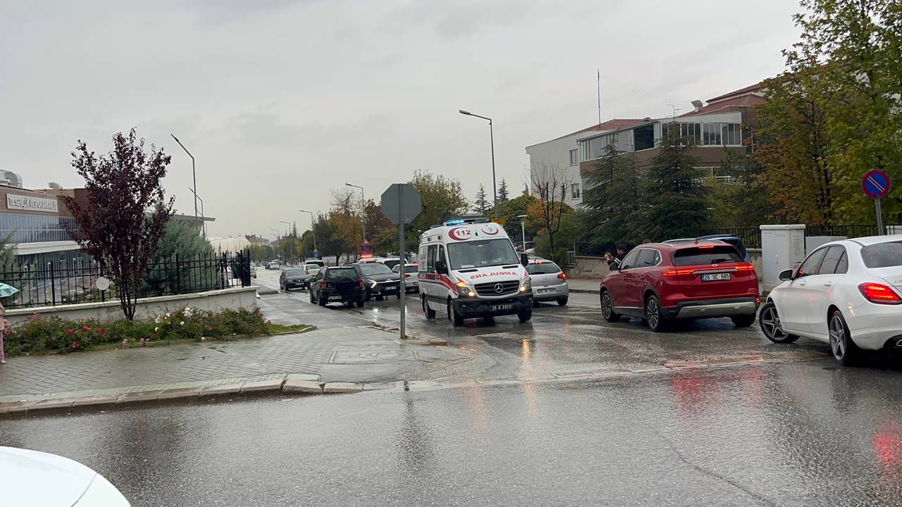 Önce sürücüyü vurdu sonra kendini ihbar etti