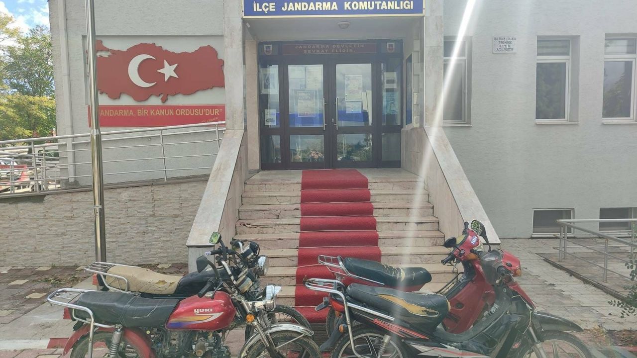 Motor ve şase numarası kazınmış 4 motosiklet ele geçirildi