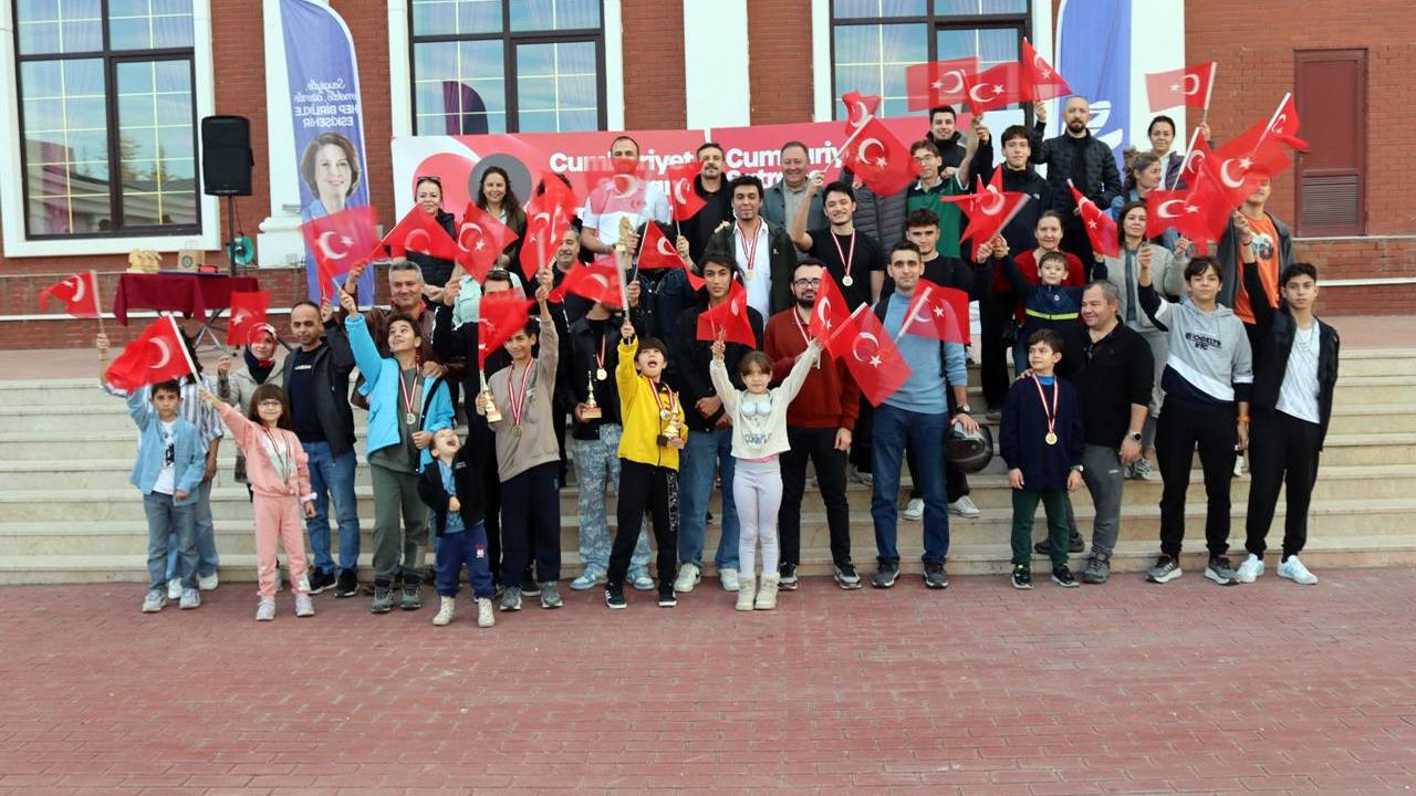 Cumhuriyetin 102. yılı satranç hamleleriyle kutlandı