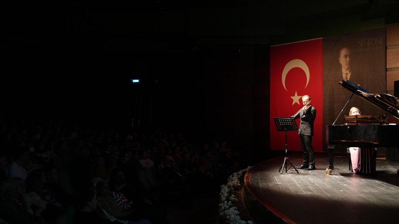 “Film Gibi Bir Gece” oda müziği konseri izleyicilerle buluştu