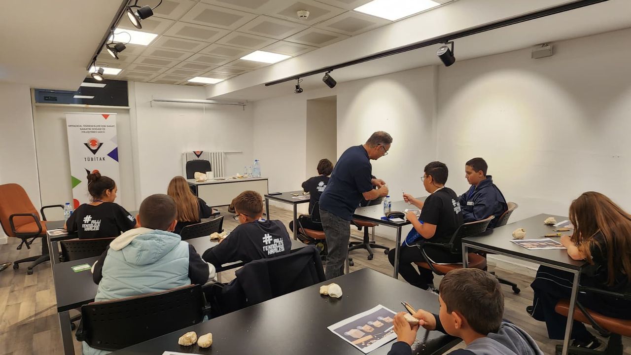 SATUYAM’da Lületaşı Sanatı Atölyesi Gerçekleştirildi