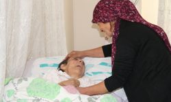 Eskişehir'de vefa örneği: Annesini yalnız bırakmadı