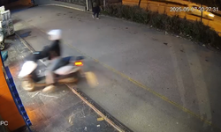 Eskişehir'de motosiklet sürücüsü kadın mağazaya daldı
