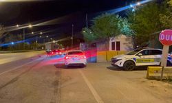 'Dur' ihtarına uymadı polise çarparak kaçtı!
