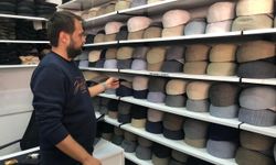 Eskişehir'de yaz sıcağı şapka satışlarını artırdı