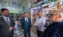 Vali Aksoy eczacılarla buluştu