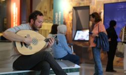 Tarihi atmosferde sürpriz konser
