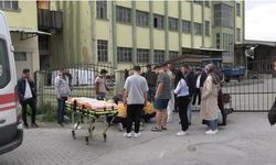 Motosiklet ile otomobil çarpıştı: 2 yaralı