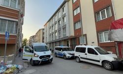 Yaşlı adamın cansız bedeni apartmanı saran kokuyla ortaya çıktı