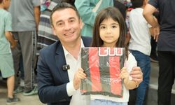 Sivrihisar Belediye Başkanı Habil Dökmeci’den çocuklara karne hediyesi