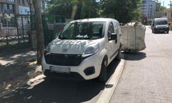 Bisiklet yoluna araç engeli!