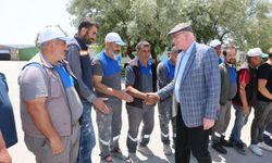 Başkan Kurt belediye çalışanları ile bayramlaştı