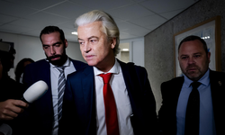 Hollanda'da hükümet düştü!