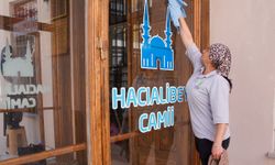 Bayram öncesi camilere temizlik seferberliği