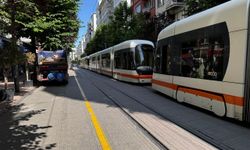 Tramvay seferlerinde aksaklık: SSK-ESES hattı geçici olarak kapalı