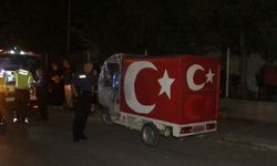 Ters yönden gelen plakasız aracın çarptığı kadın ağır yaralandı
