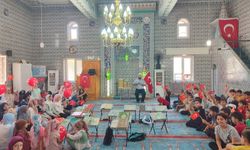 Ahmet Yavuzer Camii'nde çocuklar 15 Temmuz ruhunu yaşattı