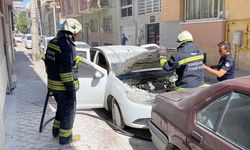 Eskişehir’de park halindeki otomobilde yangın paniği