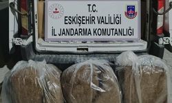 Adana’dan Eskişehir’e 1 ton 125 kilogram kaçak tütün getiren şahıs yakalandı
