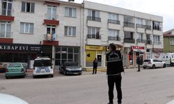Eşinin yaşadığı daireye tüfekle ateş eden şahıs yakalandı!