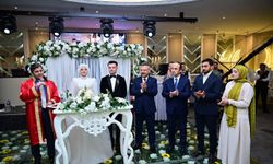 Vali Aksoy, dünyaevine giren polis çiftin mutluluğuna ortak oldu