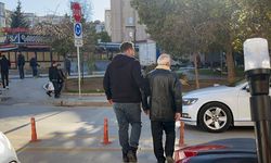 Arkadaşını bıçakladı, olay yerinde polisi bekledi