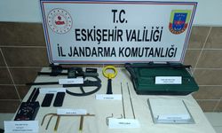 Eskişehir'de kaçak definecilere suçüstü