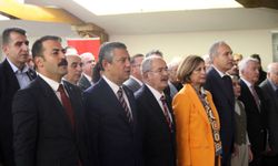 Özgür Özel: “Türkiye’nin gençlerinin başka ülkelerde hayal kurması beka sorunudur”