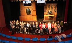 Atatürk minik yüreklerde yaşatıldı