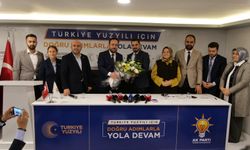 AK Parti merkez ilçelerde devir teslim töreni düzenlendi!