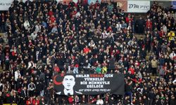 Es-Es taraftarı hava şehidi Emre Mercan'ı unutmadı