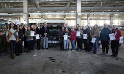 Kadınlara güç katan araba bakım kursu tamamlandı