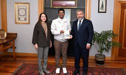 Anadolu Üniversitesi uluslararası öğrencisi 9. Uluslararası Öğrenciler Kongresi’nden ödülle döndü