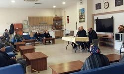 Huzurevine anlamlı ziyaret