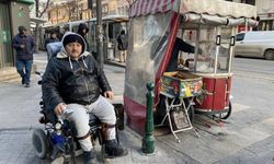 Yüzde 76 engeline rağmen eksi 17 derecede simit satıyor