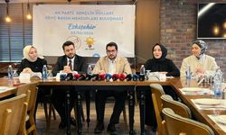 AK Parti Eskişehir İl Gençlik Kolları Başkanlığı  "Genç Basın Mensupları Buluşması" programı düzenledi