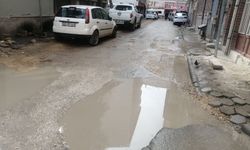 Eskişehir'de ara sokaklar vatandaşa geçit vermiyor