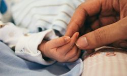 Doğum iznini uzatmak için son gün: Bakanlıktan çalışan annelere uyarı!