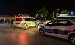 Eskişehir'de dur ihtarına uymadı: Bekçiye çarpıp kaçtı