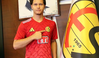 Eskişehirspor’dan orta sahaya genç takviye