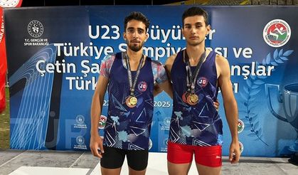 Genç sporcular Eskişehir'e altın madalyayla döndü!