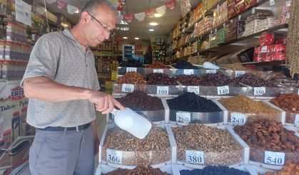 Fiyatlar arttı, kuru yemiş satışları yavaşladı!