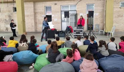 Mobil Çocuk Dostu Alan Tırı, Emek Mahallesi'nde kuruldu