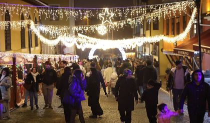 Odunpazarı Yeni Yıl Pazarı’na yoğun ilgi