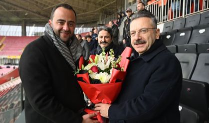 Eskişehirspor’dan Vali Hüseyin Aksoy’a veda