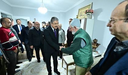 Vali Yılmaz'dan vefat eden Öztürk'ün ailesine taziye ziyareti