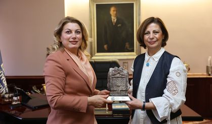 Chp Kadın Kolları Genel Başkanı’ndan Başkan Ünlüce’ye ziyaret