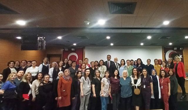 Eskişehir'de Ebeler Haftası kutlandı
