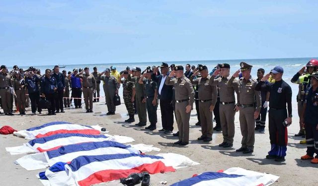 Tayland’da polis uçağı denize düştü: 6 ölü